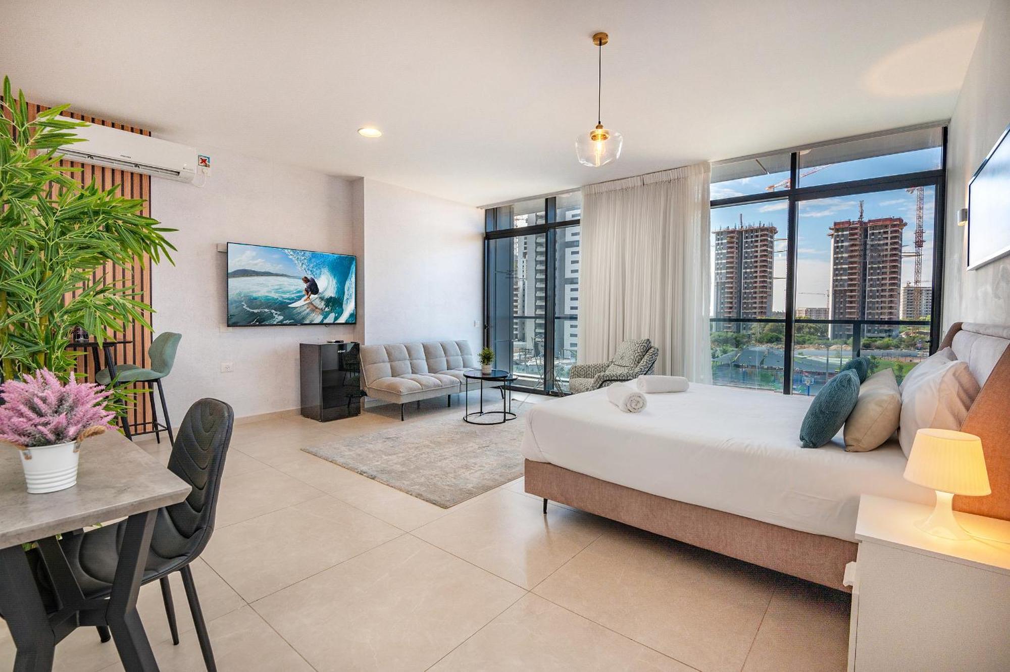 Hi-Yam Seaview Apartments & Suites - יש ממ"ד Bat Yam Exterior photo